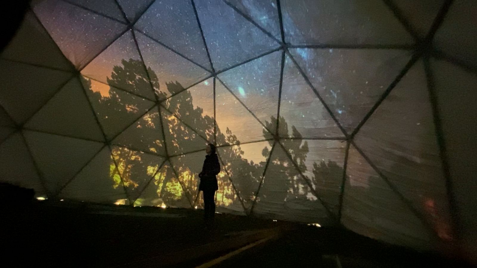 Le Dôme : Une salle de 12 m qui voyage